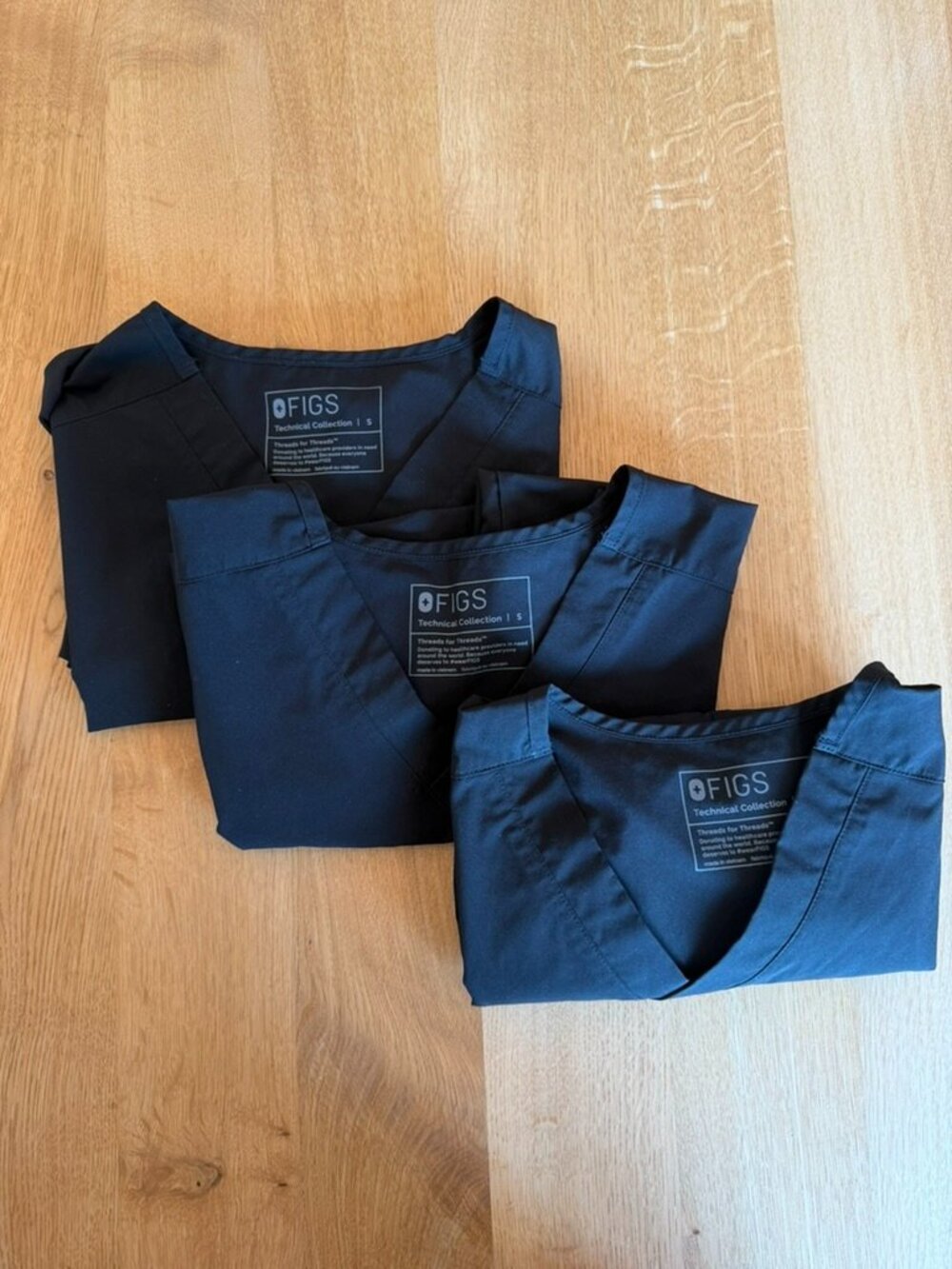 FIGS Men's Black Scrub Top Bundle Size Small Set of 3 Technical Collection